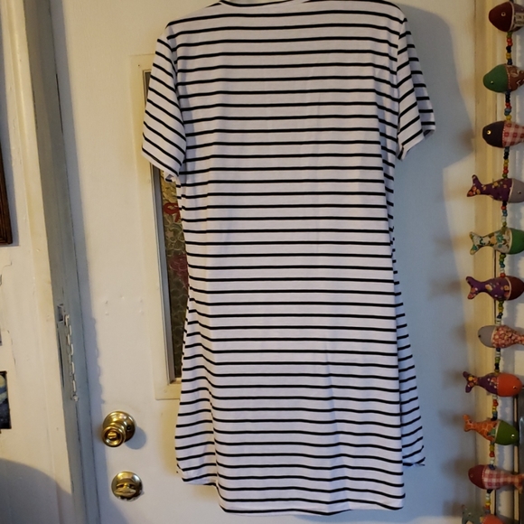 New! at home dress - Picture 3 of 3